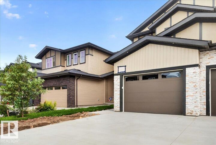 Property Photo: 3904 40 Avenue AB T4X 3B5
