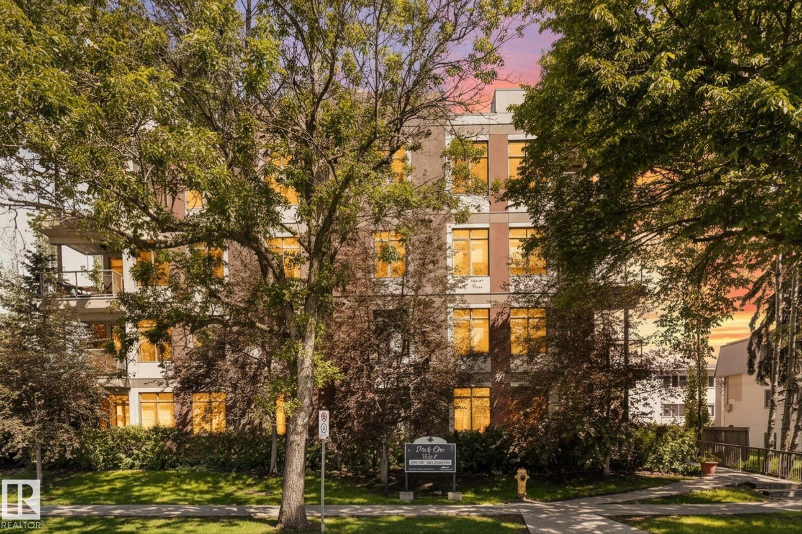 Property Photo:  11140 68 Avenue NW 408  AB T6H 2C2 
