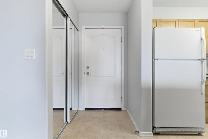 Property Photo:  8912 156 Street NW 309  AB T5R 5Z2 