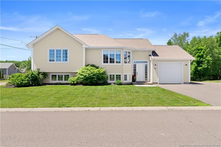 Property Photo:  87 Manon Street  NB E4P 0B9 