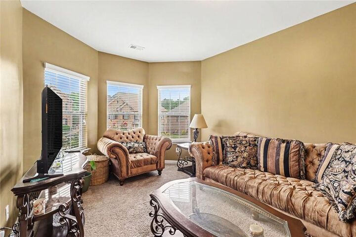 Property Photo:  605 Stream Court  GA 30213 