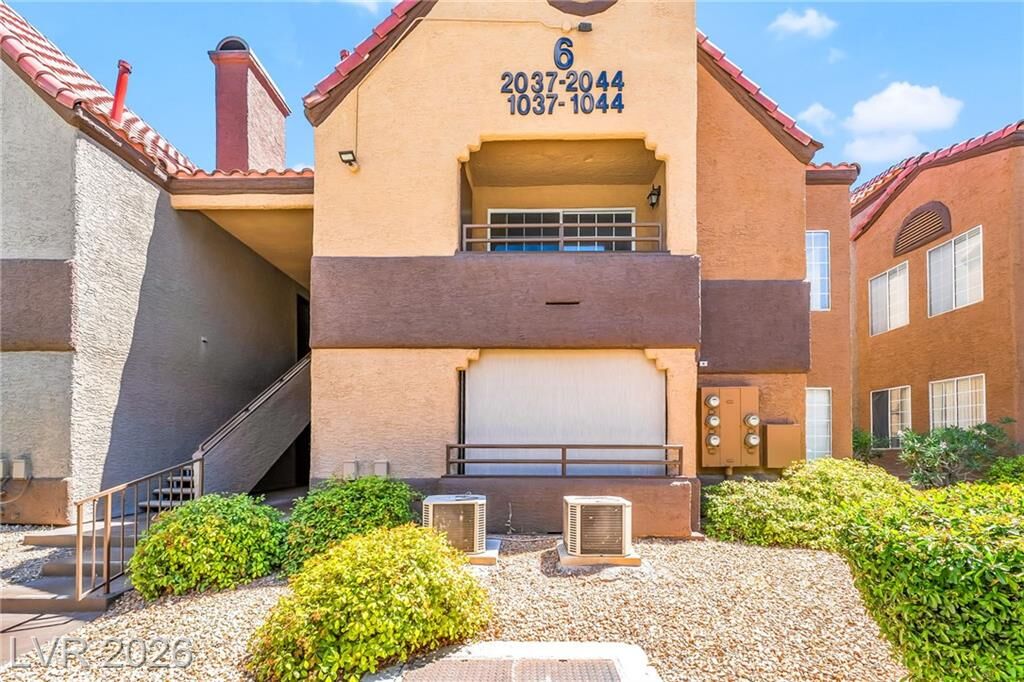 Property Photo:  2200 South Fort Apache Road 2044  NV 89117 