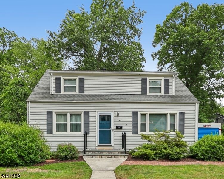 Property Photo:  26 Maclennon Pl  NJ 07023 