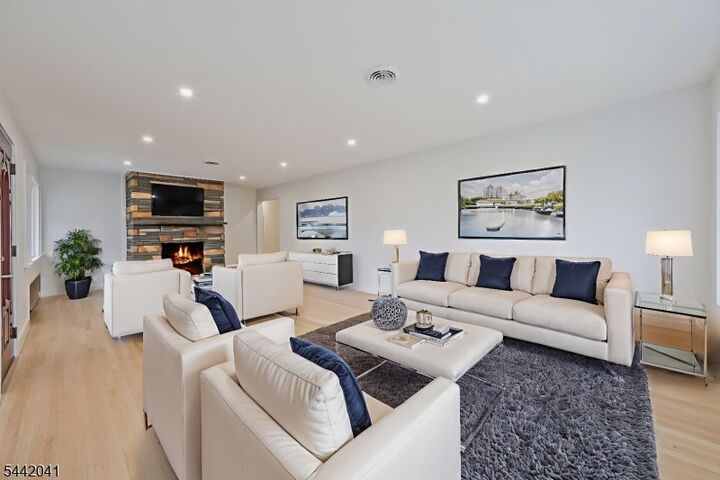 Property Photo: 21 E Central Ave NJ 07621