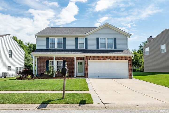 Property Photo: 3528 S Glasgow Circle IN 47403