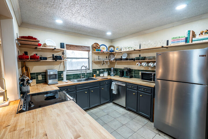 Property Photo:  506 N Granby Avenue  TX 79416 