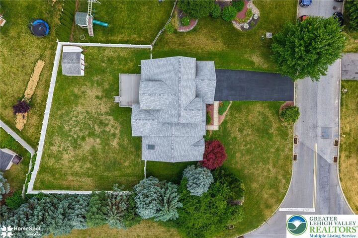 Property Photo:  4022 Redwood Drive  PA 18020 