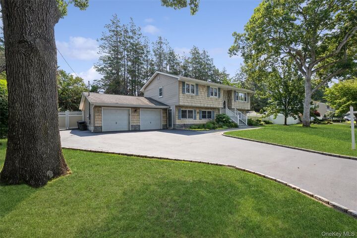 Property Photo:  115 Clarendon Road  NY 11779 