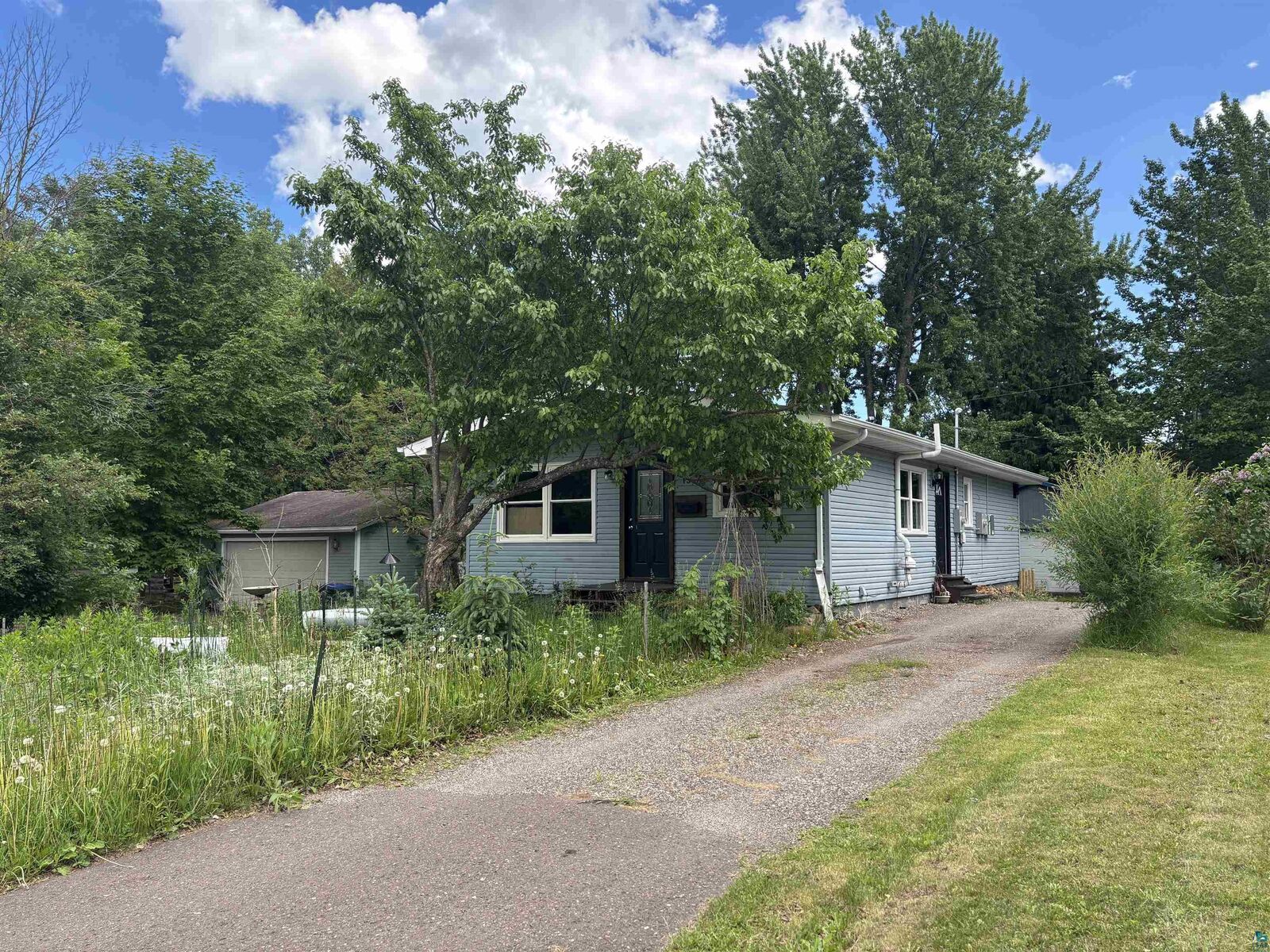 Property Photo:  132 W Winona St  MN 55803 