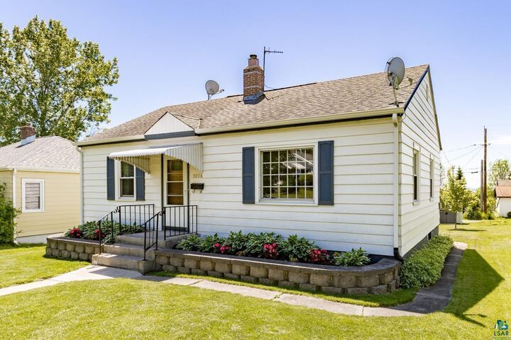 Property Photo: 5006 Dodge St MN 55804