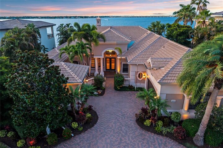 Property Photo:  3803 Hawk Island Drive  FL 34208 