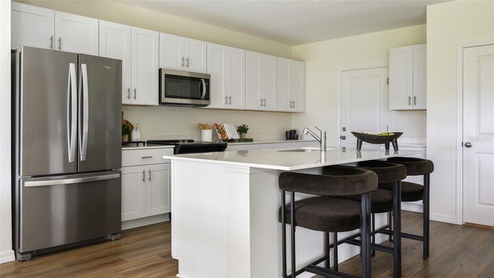 Property Photo: 33623 Noble Creek Place FL 33525