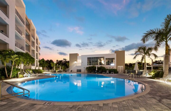 Property Photo:  1703 N Tamiami Trail 306  FL 34234 