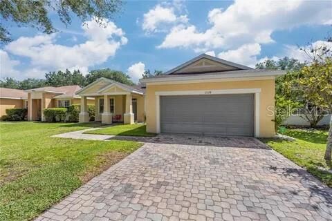 Property Photo:  11328 Bridge Pine Drive  FL 33569 