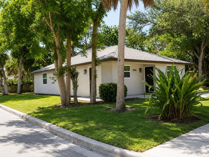 Property Photo:  3058 Palmadelia Avenue  FL 34234 