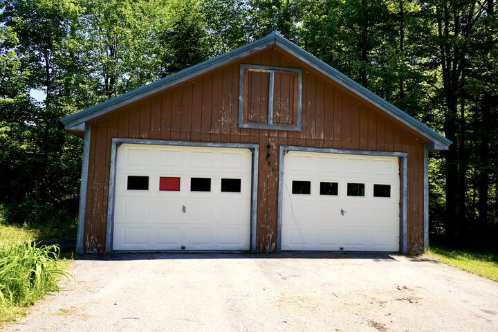Property Photo:  693 Canaan Road  ME 04967 