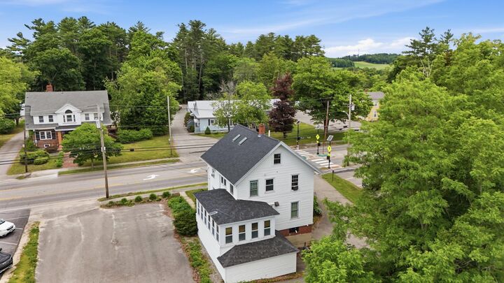 Property Photo:  643 Main Street  ME 04240 