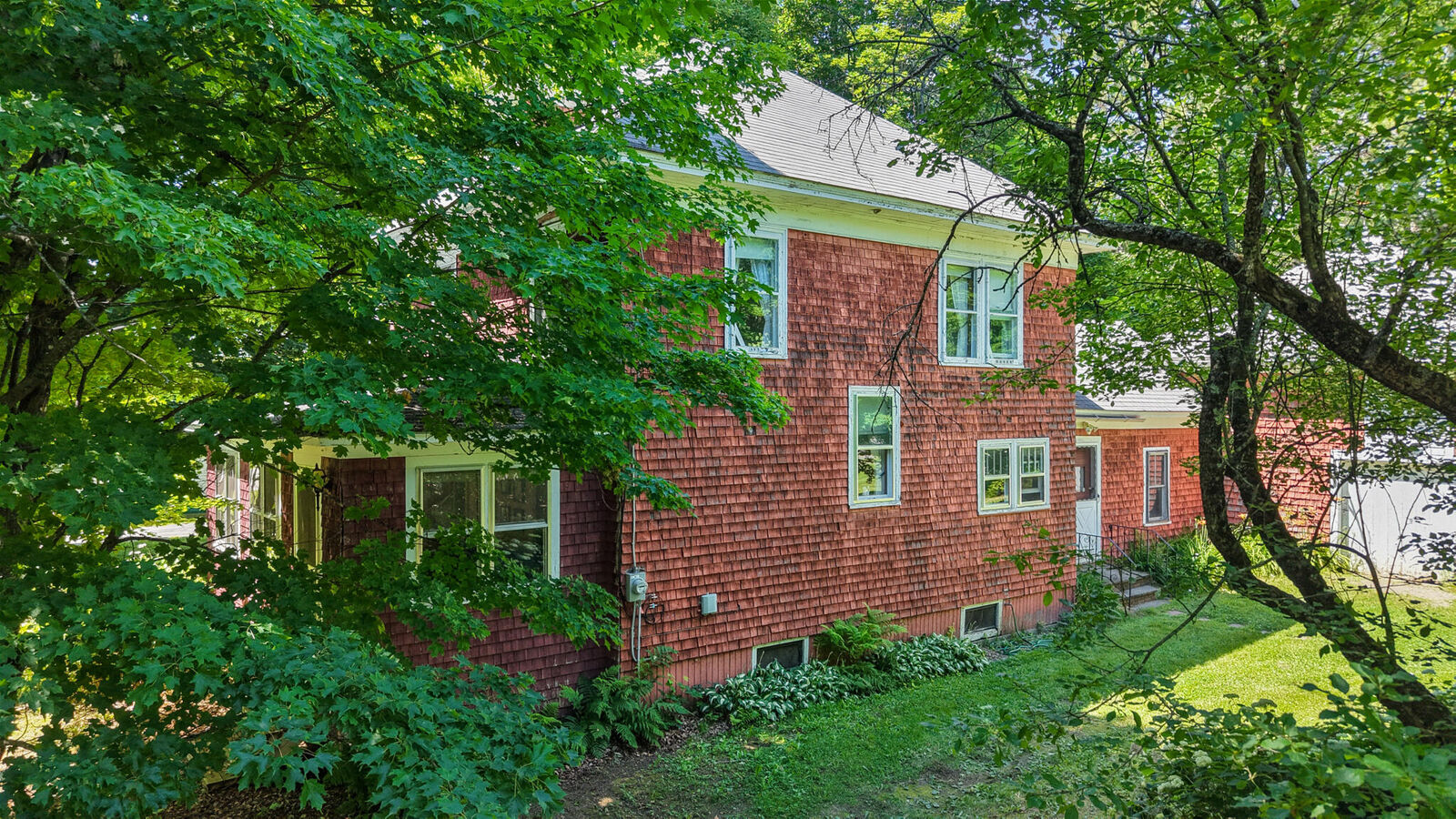 Property Photo:  32 Willow Street  ME 04765 