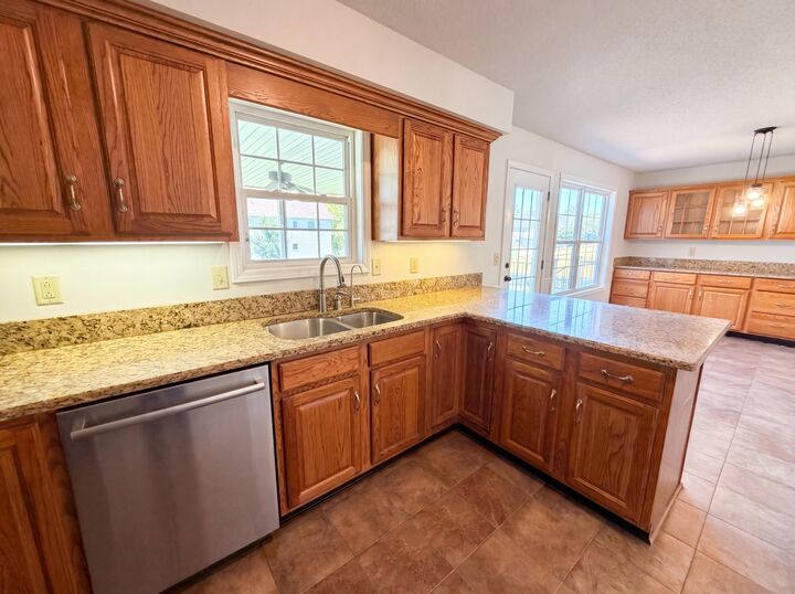 Property Photo:  1117 Thornberry Dr  TN 37043 