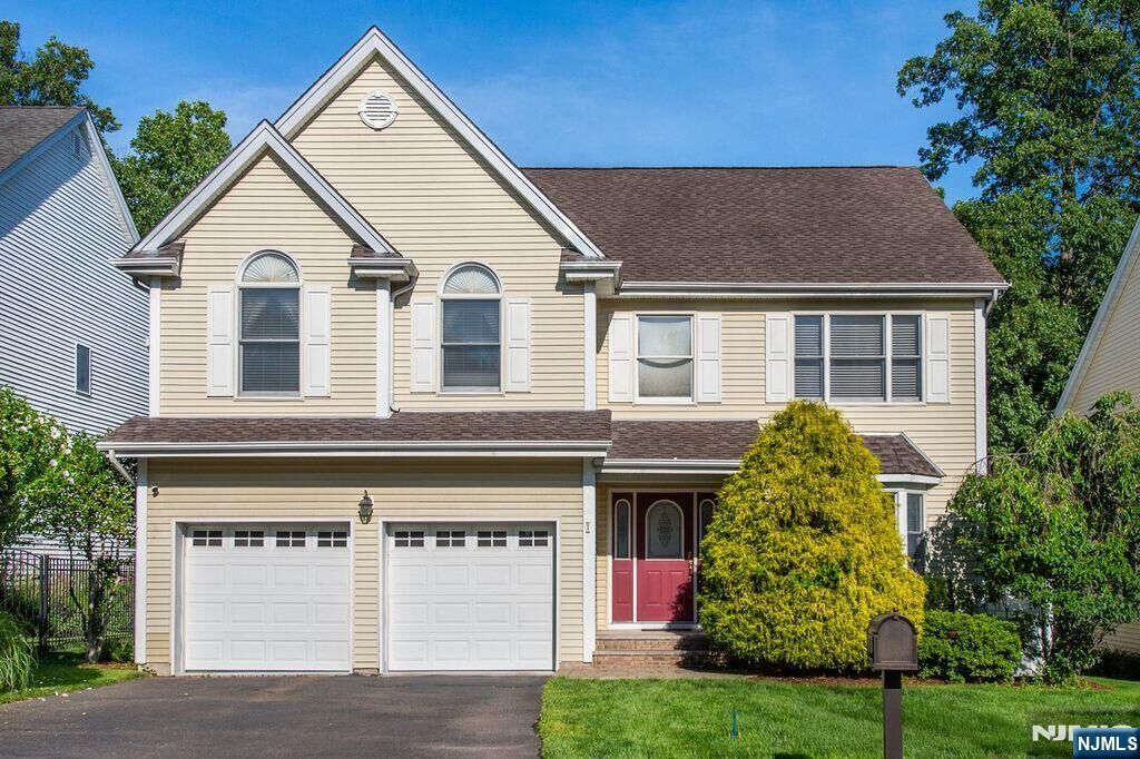 Property Photo: 7 Wayne Court NJ 07463