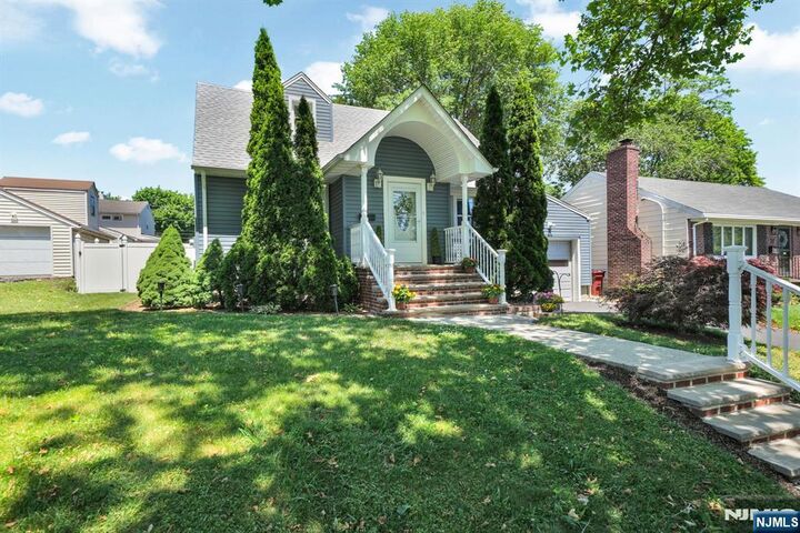 Property Photo:  38 Kierstead Avenue  NJ 07110 