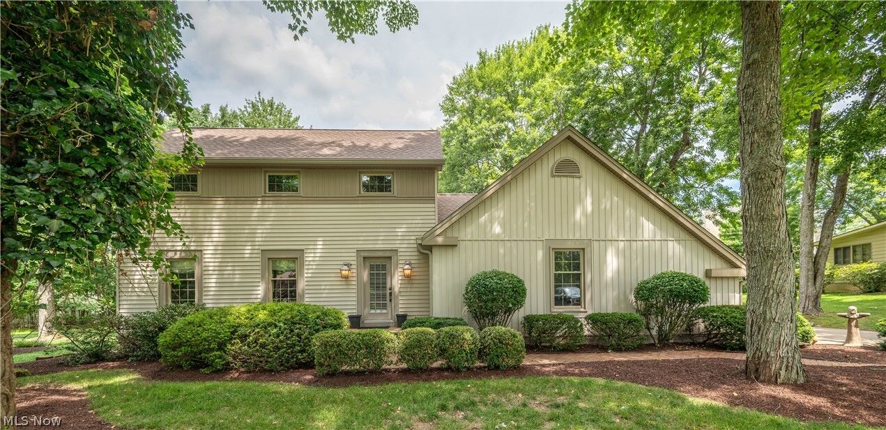 Property Photo: 548 Squirrel Hill Drive OH 44512