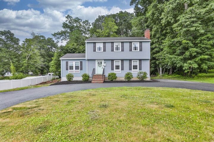 Property Photo:  3 Trina Road  NH 03079 