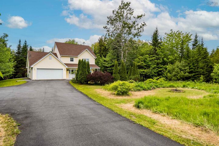 Property Photo:  101 Stoney Creek Drive  NS B3Z 1T8 