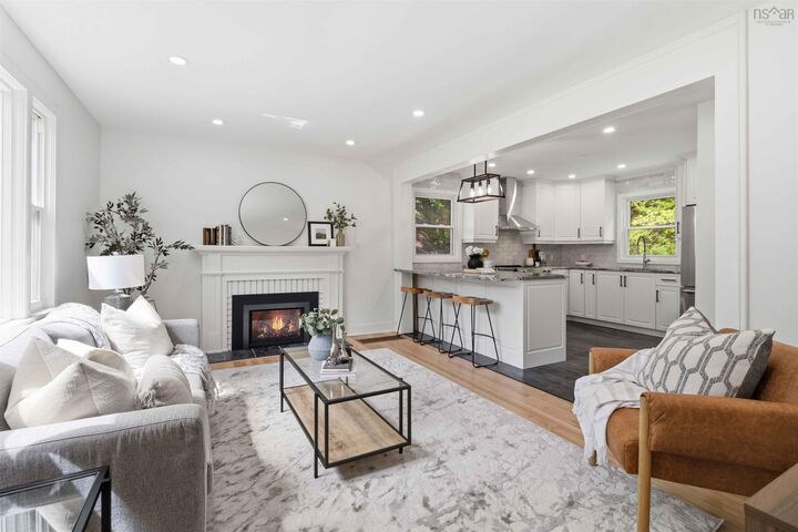 38 Walton Drive — photo 1