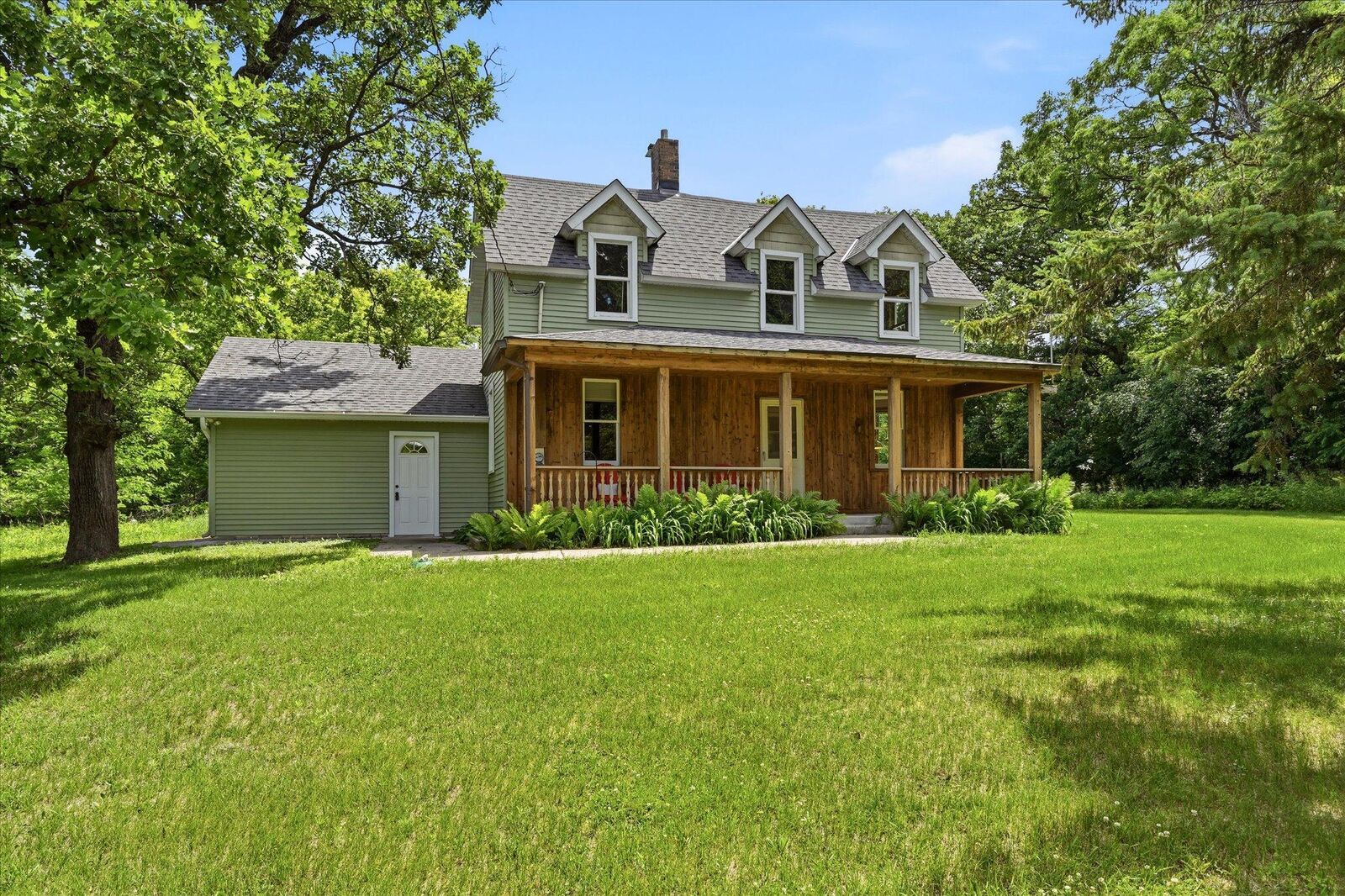 Property Photo: 17701 Notre Dame Street NE MN 55025