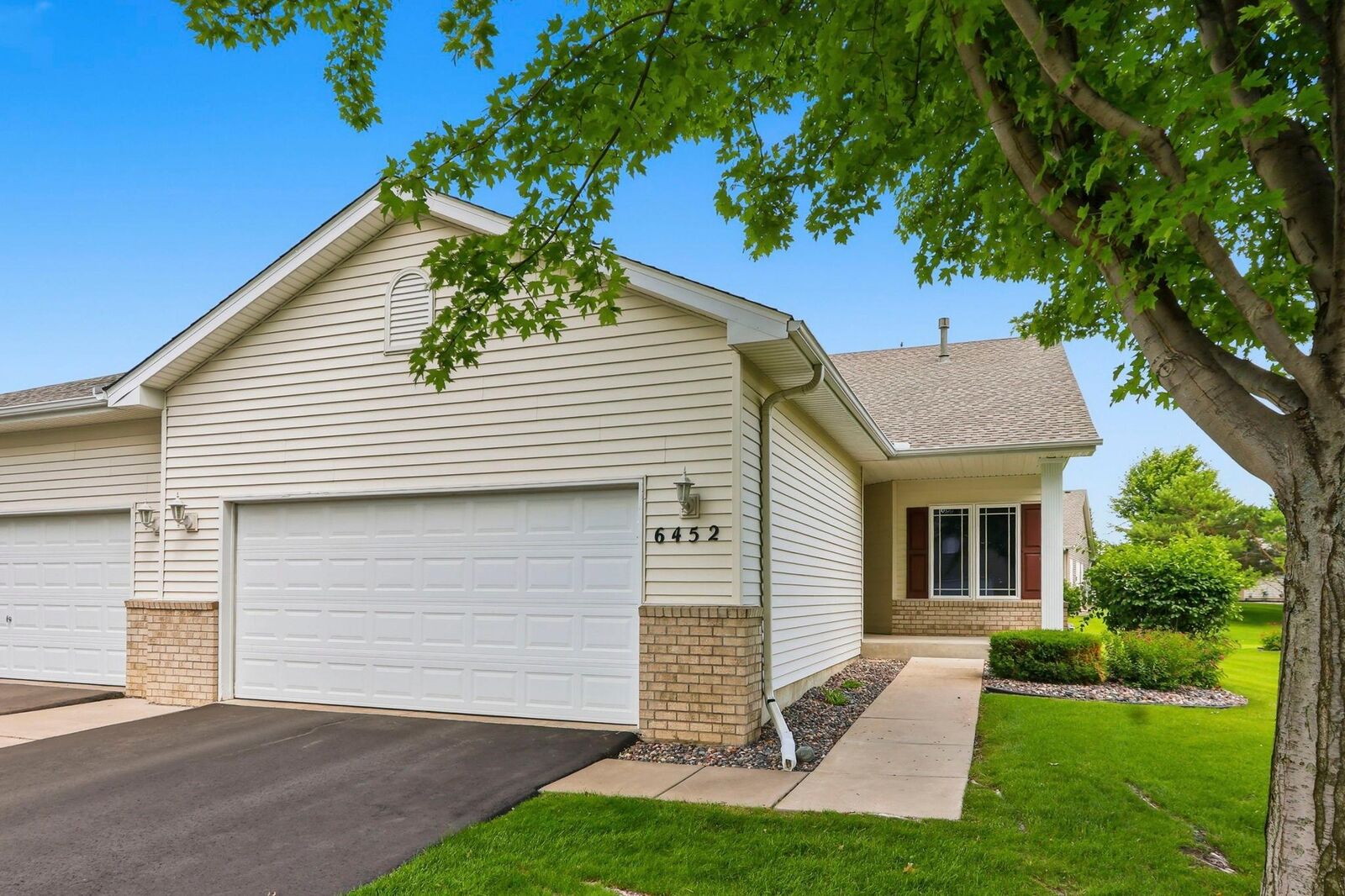 Property Photo:  6452 Maclaren Avenue NE  MN 55301 
