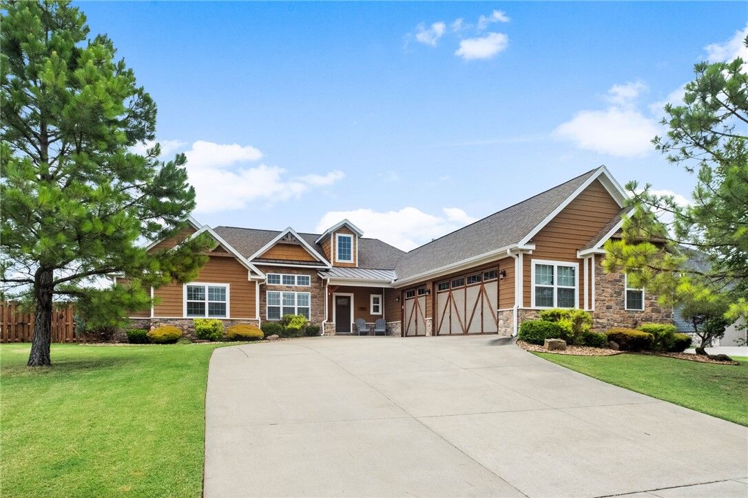 Property Photo: 3780 Bitterroot Street AR 72712