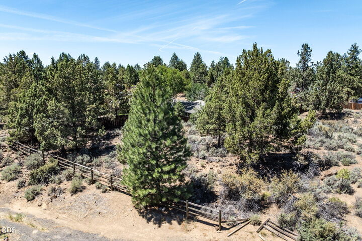 Property Photo:  20874 Greenmont Drive  OR 97702 