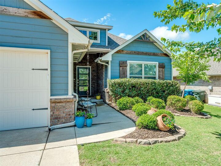 Property Photo:  7924 Sweetgum Street  OK 73034 