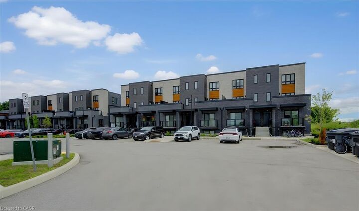 Property Photo:  235 Chapel Hill Drive 14  ON N2R 0S4 