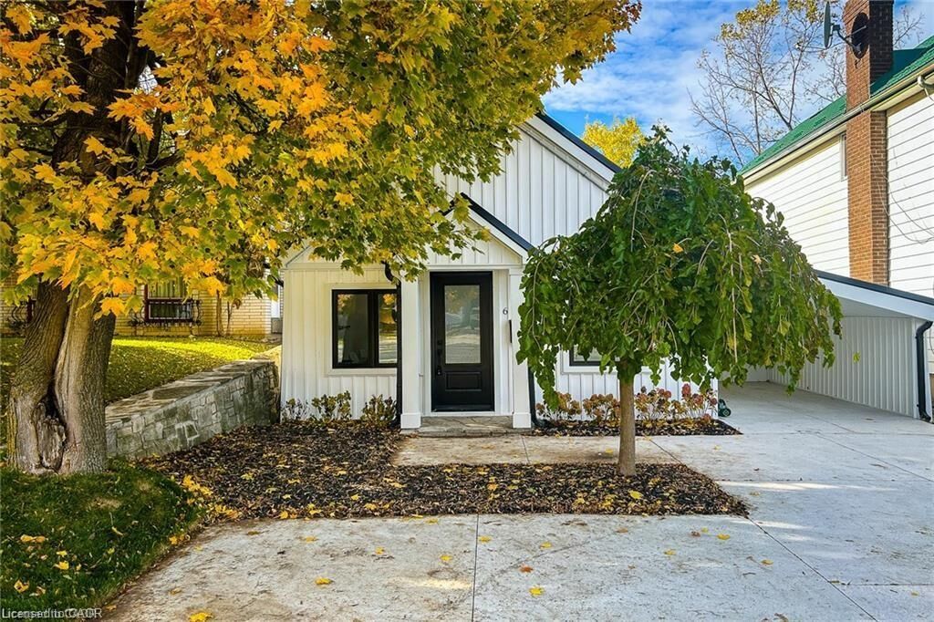 Property Photo: 654 West 5th Street ON L9C 3R2