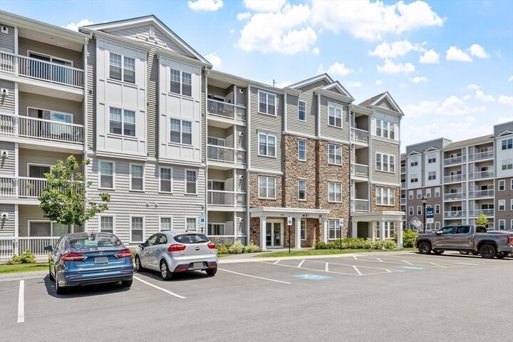 Property Photo:  250 Martins Landing 409  MA 01864 