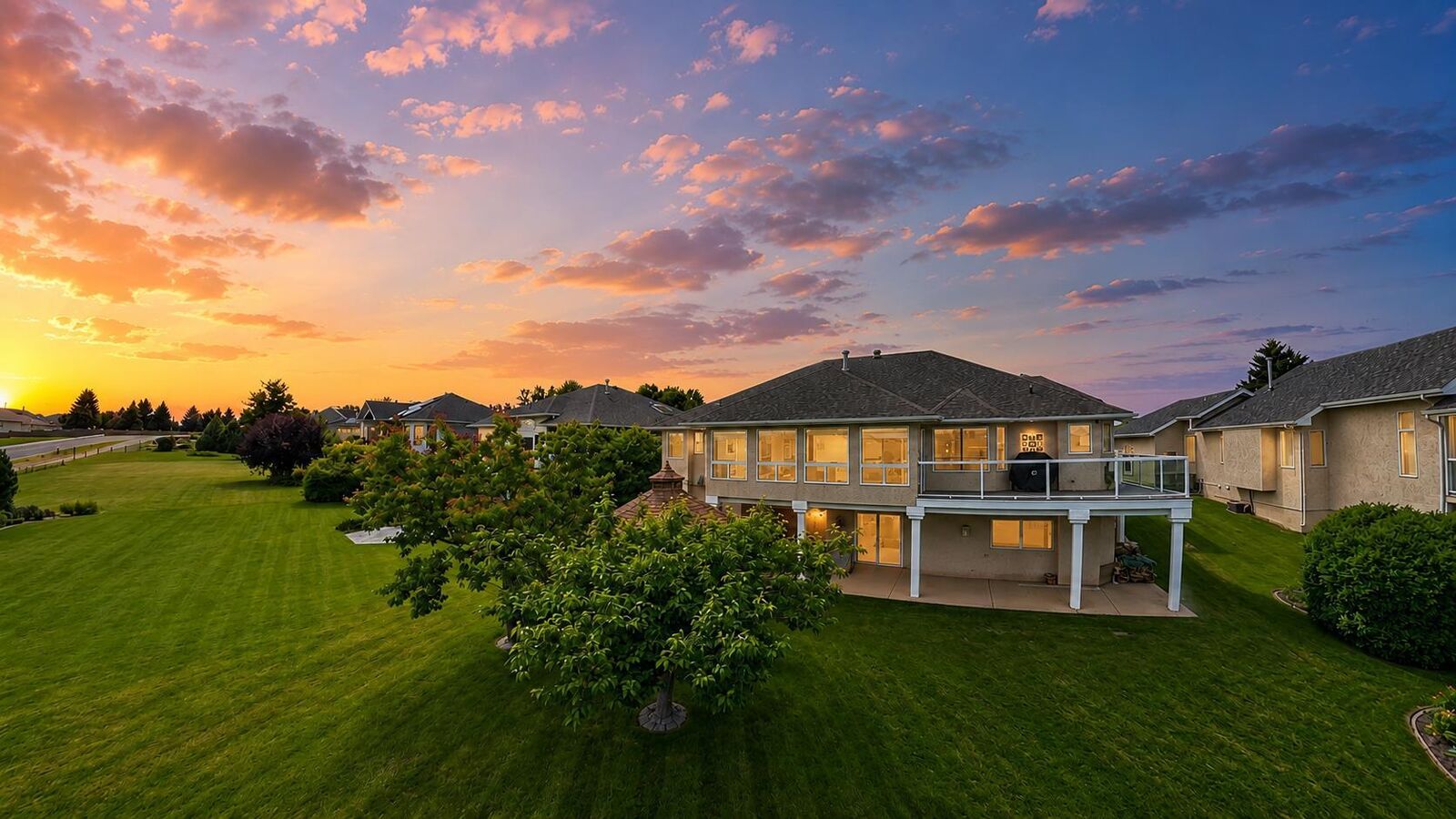 Property Photo: 3023 Cottonwood Way SW AB T1B 4J6
