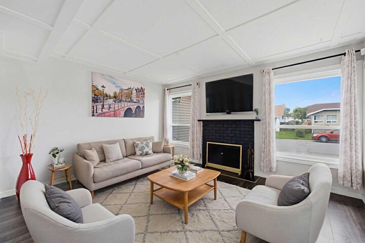 Property Photo:  17 Abberfield Crescent NE  AB T2A 6P4 