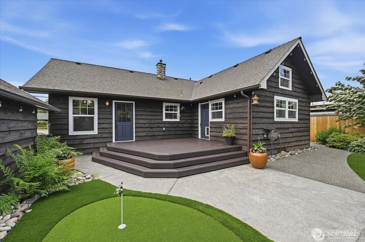 Property Photo:  15721  179th Avenue SE  WA 98272 