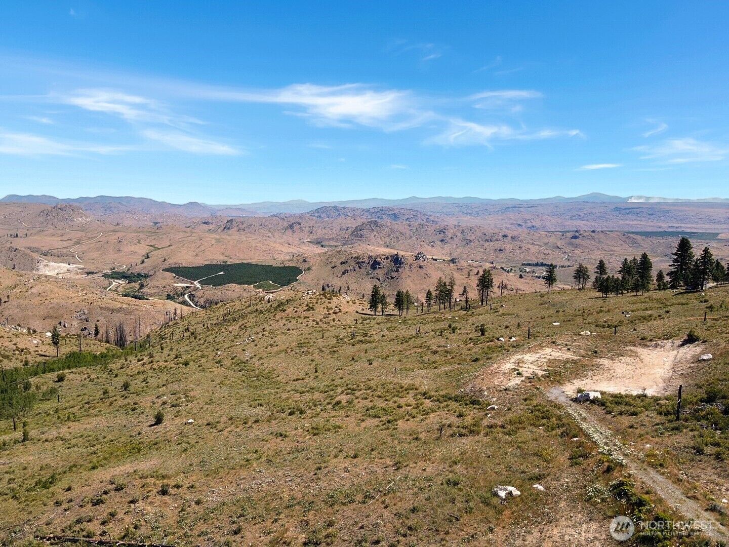 Property Photo: 53 E Mountain Point WA 98812