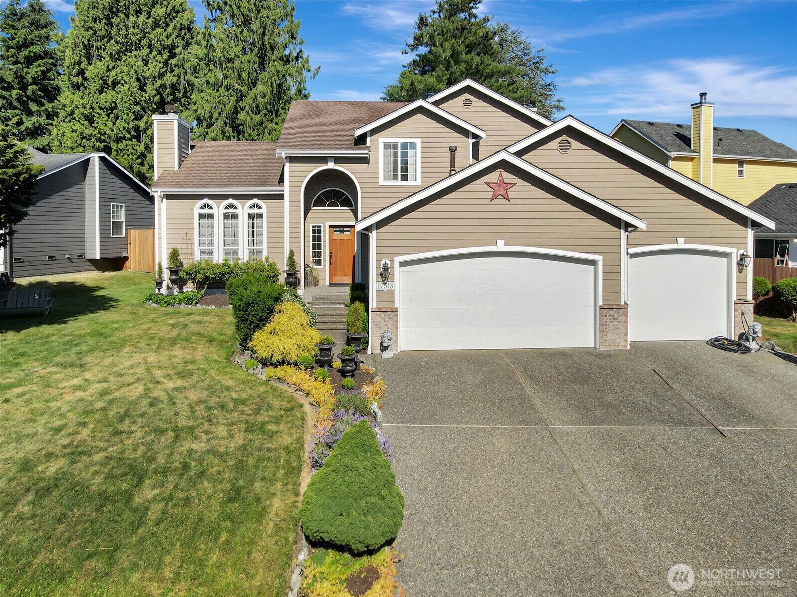 Property Photo: 17513 Redhawk Drive WA 98223