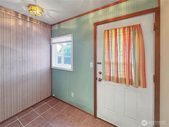Property Photo: 111 S 1st Street WA 98946