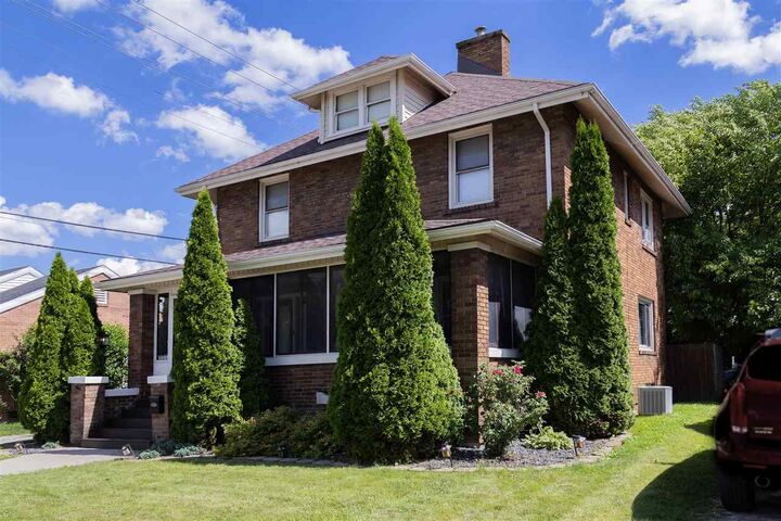 Property Photo:  221 W South Street  IN 47394 