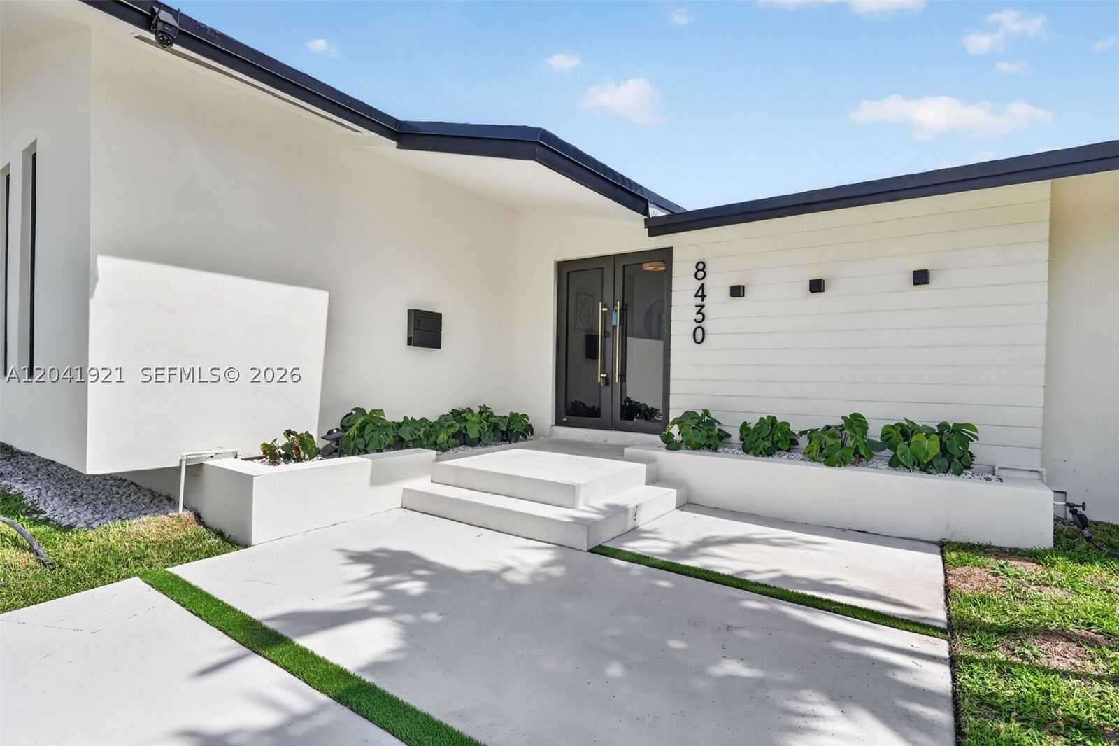 Property Photo:  8430 SW 88th St  FL 33156 