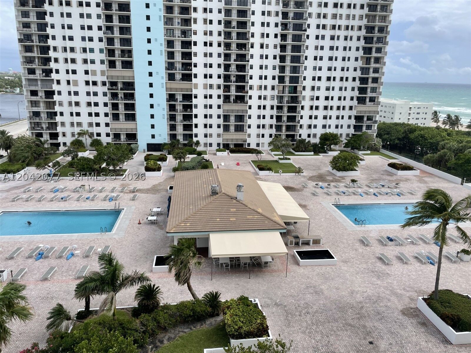 Property Photo:  1201 S Ocean Dr 1107S  FL 33019 