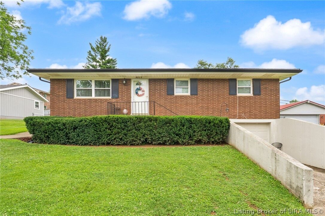 Property Photo:  4012 Melvyn Drive  IN 47150 
