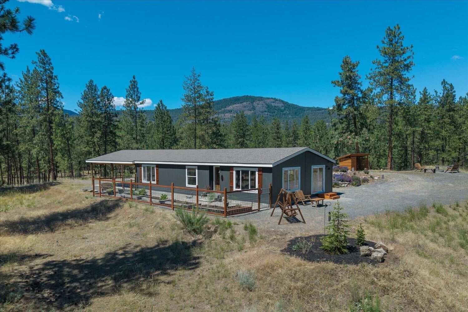 Property Photo:  30 Sunrise Ln  WA 99141 