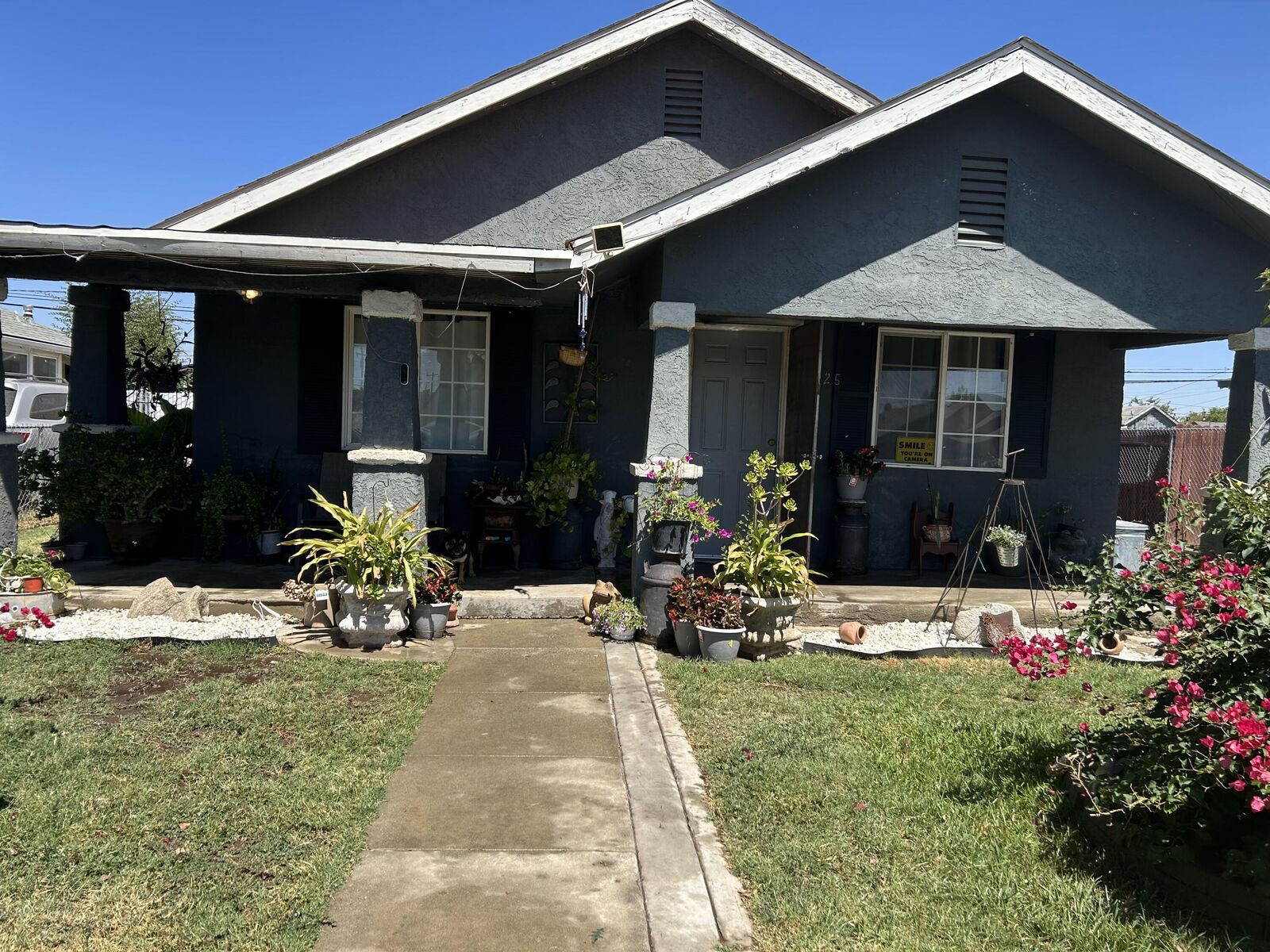 Property Photo: 125 S Orange Avenue CA 93221