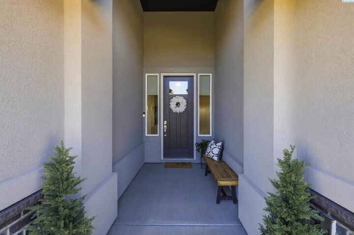 Property Photo:  2438 Maggio Loop  WA 99352 